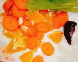 Foto del paso 1 de la receta: Detox de zanahoria, naranja, lechuga y remolacha 👌