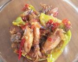 Foto langkah ke 7 dari resep Sambal Cumi-asin Pedas Manis.