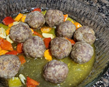 Foto del paso 6 de la receta: Albóndigas al horno con garbanzos, judías y champiñones