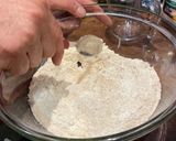 A picture of step 1 of Pizza de Jorge 🥰.