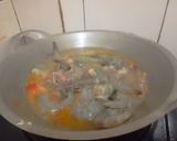 Foto langkah ke 2 dari resep Udang asam manis.
