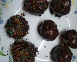 चोको केक पॉप्स (choco cake pops recipe in Hindi) रेसिपी चरण 2 फोटो