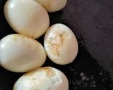 A picture of step 1 of Egg Quorma.
