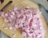 Foto del paso 1 de la receta: Canelos de jamón y queso en salsa blanca