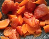 A picture of step 2 of Tomato carrot soup.