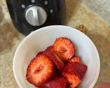 Foto del paso 2 de la receta: Smoothie de frutillas, banana y arándanos