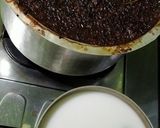 Foto langkah ke 2 dari resep Bubur ketan item siram santan.