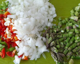 Foto del paso 2 de la receta: Sopas perotas -con patatas y espárragos-