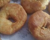 Foto langkah ke 6 dari resep Eggless Donuts (Donat Empuk Tanpa Telur).