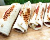 Foto langkah ke 4 dari resep [Menu Sarapan] Sandwich Gulung Smoked Beef Telur Keju Mayonaise.