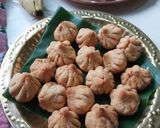 A picture of step 17 of Fried Mawa Modak.