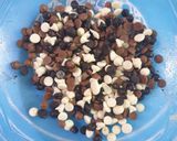 A picture of step 7 of Chocolate Chips Laddu.
