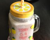 A picture of step 3 of Chia-Banana Strawberry Smoothie.
