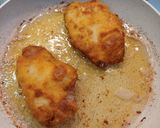 Sajttal, sonkával töltött rántott karaj recept fázis 4 fotója