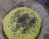 Foto langkah ke 5 dari resep Kunyit Chia Seed Sourdough Bread.