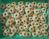 Foto langkah ke 6 dari resep Kue Semprit 🌠 (8 bahan).