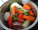 Foto del paso 2 de la receta: Sopa de verduras y pollo