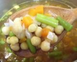 Csicseriborsó leves zöldségekkel 🥕🥣 recept fázis 2 fotója
