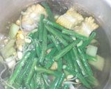 Foto langkah ke 3 dari resep Sayur asem labu kacang panjang jagung manis.