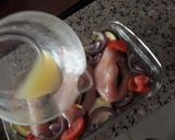 Foto del paso 2 de la receta: Pechuga de pollo rellena con zapallo italiano y almendras