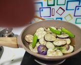 सूखे बैंगन आलू (sukhe baigun aloo recipe in hindi) रेसिपी चरण 1 फोटो