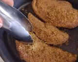 A picture of step 3 of Parmesan Crusted Chicken Breasts.