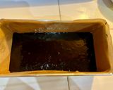 Foto langkah ke 3 dari resep Brownies Matcha Basque Burnt Cheesecake.