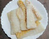 Foto del paso 1 de la receta: Patatas guisadas con lomos de bacalao