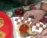 A picture of step 6 of Bread Burger.