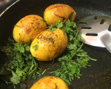 முட்டை மிளகு வருவல்🐥🐥 ரெசிபி ஸ்டேப் 1 புகைப்படம்