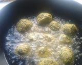 A picture of step 3 of Palak Kofta Curry.