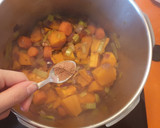 Foto del paso 6 de la receta: Crema de calabaza ligera y especiada 🎃