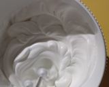 Foto langkah ke 1 dari resep Black & White Orchid Cup Cake.