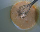 Foto langkah ke 2 dari resep Bolu kukus gula merah 1 telur tanpa mixer.