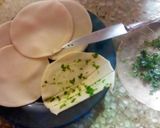 Foto del paso 2 de la receta: Talitas c/tapas de empanadas -sabor perejil en oliva🌿←(>▽<)ノ