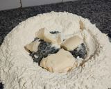 Foto del paso 2 de la receta: "Masa Artesanal Para Empanadas"