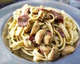 Foto langkah ke 3 dari resep Fettucini Aglio Olio Basil Pesto.