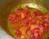 A picture of step 2 of Chicken karahi.
