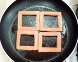 รูปขั้นตอนการทำที่ 3 ของ แพนเค้กข้าวสแปม (Spam Rice Pancake)