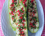 Foto del paso 2 de la receta: Calabacines asados al horno con guindilla picantes
