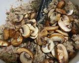 Foto del paso 2 de la receta: Hamburguesas de porotos y portobellos