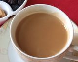 A picture of step 3 of Dum Wali Chai.