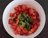 A picture of step 1 of Strawberry Crostini.