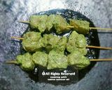 A picture of step 4 of Haryali Chicken skewers.