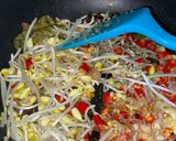 Foto langkah ke 4 dari resep OSENG KATES (tumis pepaya).