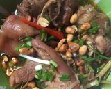 Hình bước làm 2 của món Thịt giò heo hon sả