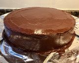 Foto del paso 17 de la receta: Tarta húmeda de dulce de leche y chocolate negro