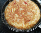 Foto del paso 6 de la receta: Tortilla de patata y pimiento rojo