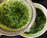 Hình bước làm 1 của món Chè cốm hạt sen