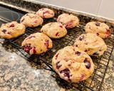 Foto del paso 8 de la receta: Galletas blandas con frutos del bosque “sin gluten” (Soft cookies with “gluten-free” berries)
